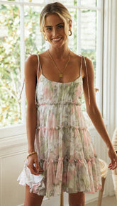 Vestido playero bohemio con tirantes y estampado navideño